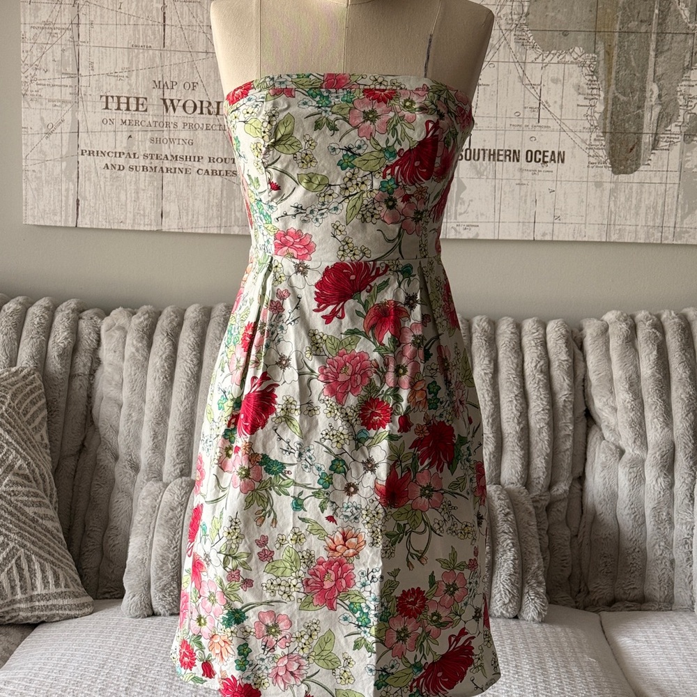 Old Navy Floral Dress Women’s‎ Size 0 - Cocktail Dress - Strapless